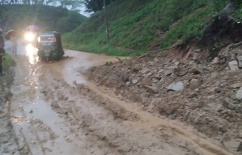 মৌলভীবাজারে পাহাড় ধস