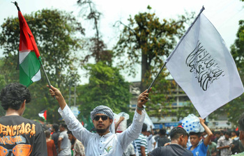 ফিলিস্তিনে গণহত্যার প্রতিবাদে রাজপথে ছাত্র-জনতা