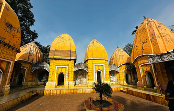 ছবিতে বারো শিবালয় মন্দির