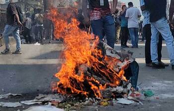 উত্তাল ঢাকা