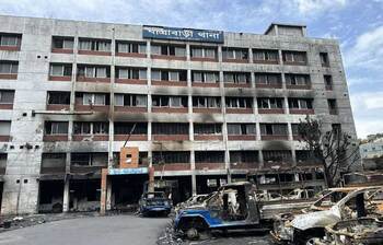 যাত্রাবাড়ী থানা পাহারায় শিক্ষার্থীরা