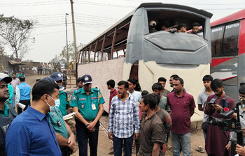 ঈদযাত্রায় ফিটনেসবিহীন বাস বন্ধে যৌথ অভিযান