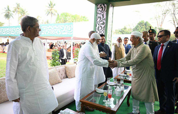 প্রধান উপদেষ্টার ঈদ শুভেচ্ছা বিনিময়