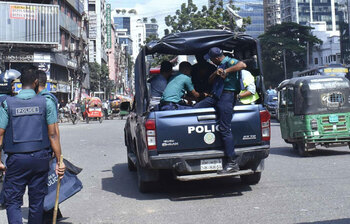 আজকের আলোচিত ছবি: ২৭ আগস্ট ২০২৫