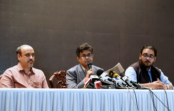 আজকের আলোচিত ছবি: ০৮ নভেম্বর ২০২৪