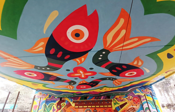 মহাখালী ফ্লাইওভারে নজরকাড়া গ্রাফিতি