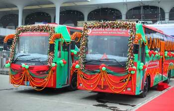 বিমানবন্দরে চালু হলো শাটল বাস সার্ভিস