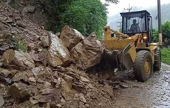 রাঙ্গামাটির ২০ স্পটে পাহাড়ধস