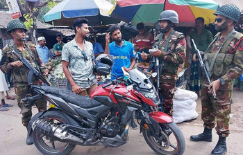 নিরাপদ ঈদযাত্রায় সেনাবাহিনীর বিশেষ টহল