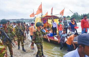 ‘যুগল বিগ্রহ’ অনুষ্ঠানের নিরাপত্তায় সেনারা