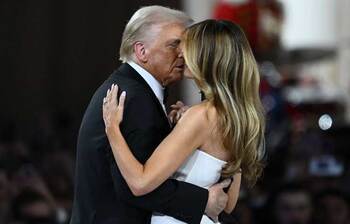 ইতিহাস গড়ে নতুন অধ্যায়ের শুরু ট্রাম্পের