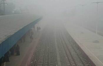 কুয়াশা-শৈত্যপ্রবাহে বিপর্যস্ত দিনাজপুর