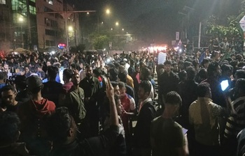 হাদি হাদি স্লোগানে মুখর শাহবাগ