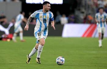 সেমিফাইনালের গোলে রেকর্ড বুকে মেসি