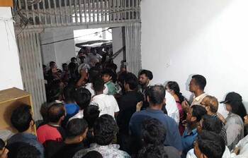 সচিবালয়ে শত শত শিক্ষার্থী