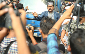 অটোরিকশাচালকদের বিক্ষোভ