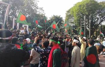 শিক্ষার্থীদের পদচারণায় বিজয়ের ইতিকথা