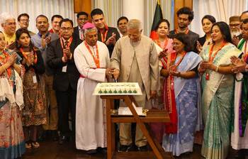 বড়দিন উপলক্ষে প্রধান উপদেষ্টার শুভেচ্ছা বিনিময়