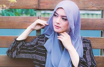 ‘হিজাব’ শুধু একখণ্ড কাপড় নয়