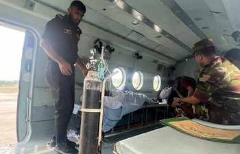 চিকিৎসার সময় হাতির আঘাতে আহত ৩