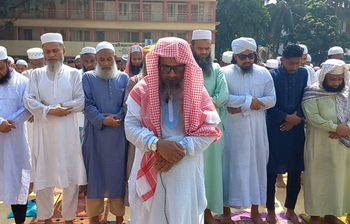 চাঁদপুরে বৃষ্টির জন্য ইসতিসকার নামাজ আদায়