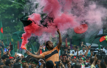 ৩৬ জুলাই: ক্যালেন্ডারের বাইরে লেখা এক দিন