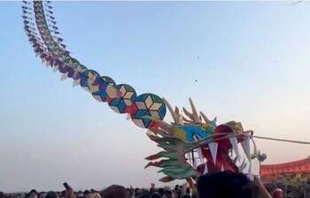 পদ্মাপারে বর্ণিল ঘুড়ি উৎসব