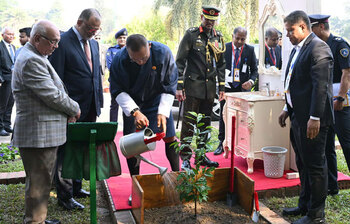 সাভার স্মৃতিসৌধে ভুটানের প্রধানমন্ত্রী