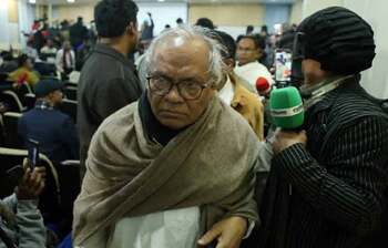 খালেদা জিয়াকে হারিয়ে স্তব্ধ বিএনপি নেতারা