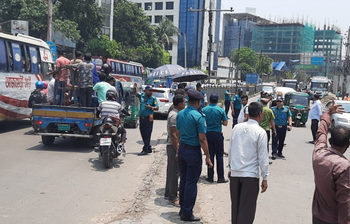 আজকের আলোচিত ছবি: ১৩ মে ২০২৪