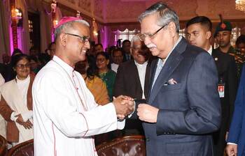 আজকের আলোচিত ছবি: ২৫ ডিসেম্বর ২০২৪