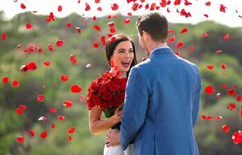 প্রিয়জনকে মনের কথা জানানোর দিন আজ