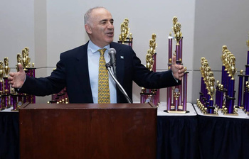 শুভ জন্মদিন বুদ্ধির রাজপুত্র গ্যারি কাসপারভ