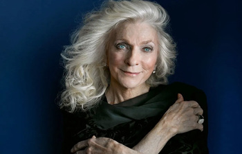 জুডি কোলিংস: সঙ্গীতের সুরে জীবনকে রাঙিয়ে তোলা এক কিংবদন্তি