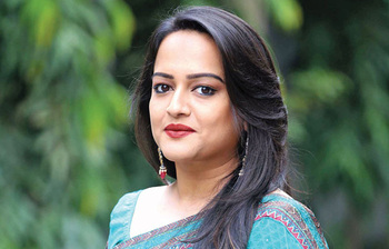 অভিনয়ে নীরব বিপ্লবের নাম ঈশিতা