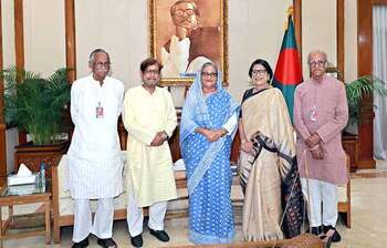 আজকের আলোচিত ছবি: ১৩ এপ্রিল ২০২৩