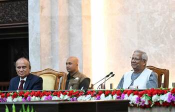 Farewell speech and photo session in memory