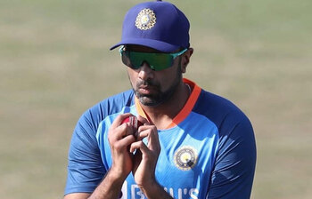 আধুনিক ক্রিকেটের কৌশলী জাদুকর রবিচন্দ্রন