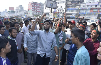 লকডাউনের মাঝে বিক্ষোভে জামায়াত-শিবির, সতর্ক পুলিশ