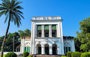 খুলনার যে গ্রামে বিশ্বকবির শ্বশুরবাড়ি