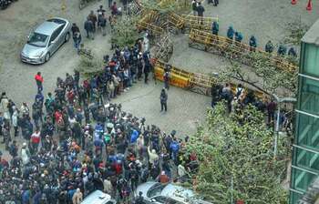 এভারকেয়ারে নেতাকর্মীর ঢল, কড়া হচ্ছে নিরাপত্তা ব্যবস্থা