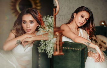 সাদা শাড়িতে এলোমেলো মিমি