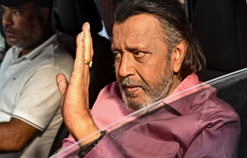 রাজনীতি হোক বা পর্দা, দুই দুনিয়ায় সমান জনপ্রিয় মিঠুন