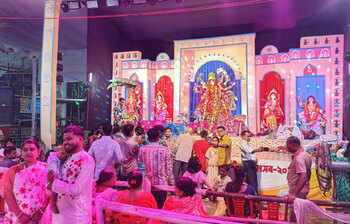 দুর্গোৎসবের রঙে ভাসছে নিমতলী মন্দির এলাকা
