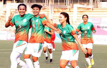 আজকের আলোচিত ছবি: ৪ ডিসেম্বর ২০২৩