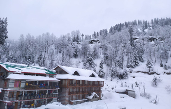 বরফের রাজ্যে সোলাং ভ্যালি