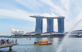 সুন্দর ও পরিচ্ছন্ন দেশ সিঙ্গাপুর