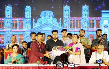 আজকের আলোচিত ছবি: ১০ অক্টোবর ২০২৪