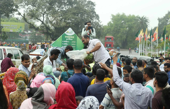 ১০০ টাকায় মিলছে ৫ কেজির তরমুজ