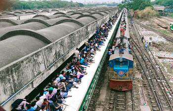 আজকের আলোচিত ছবি: ১৯ মার্চ ২০২৬